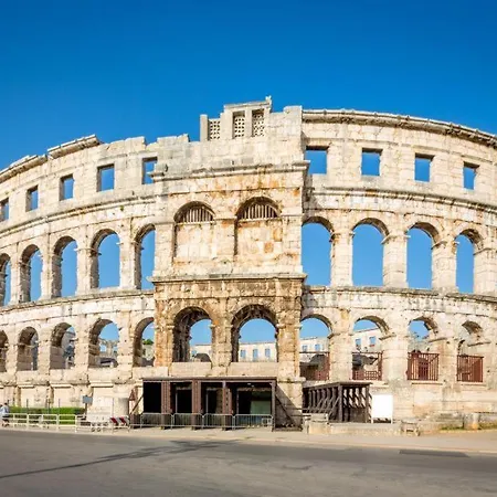 Kaic 1045 Apartment Pula