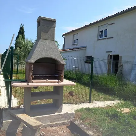 Kaic 1045 Appartamento Pola