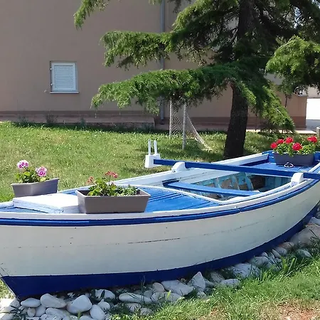Kaić 1045 * Pula